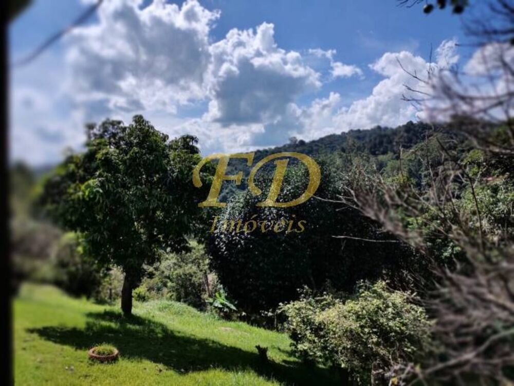 Chácara à venda com 2 quartos, 1600m² - Foto 12