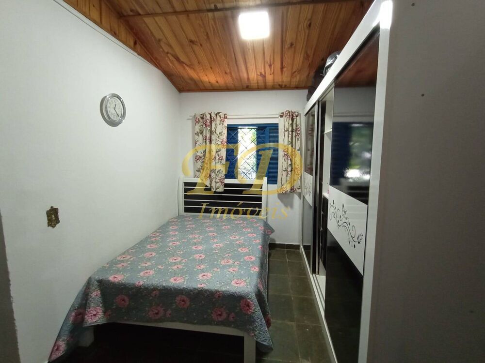 Chácara à venda com 3 quartos, 160m² - Foto 8