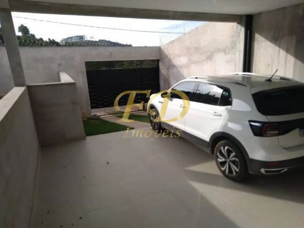 Casa, 3 quartos, 248 m² - Foto 2