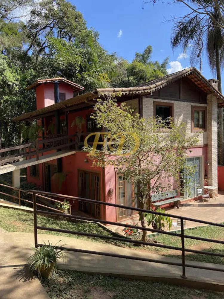 Chácara, 3 quartos, 1900 m² - Foto 1