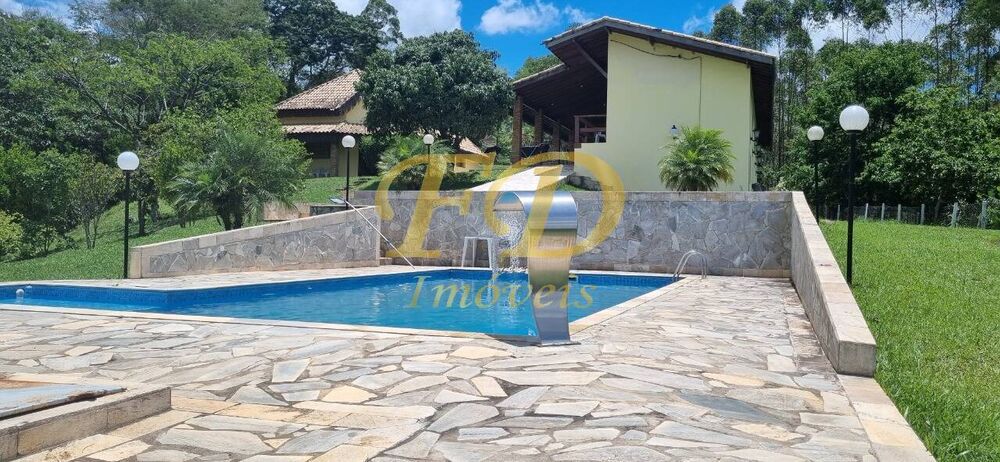 Sítio à venda com 3 quartos, 700m² - Foto 2