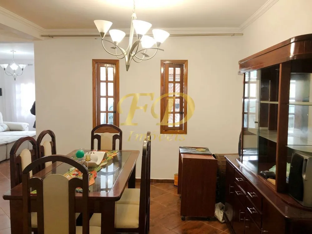 Casa, 3 quartos, 310 m² - Foto 2