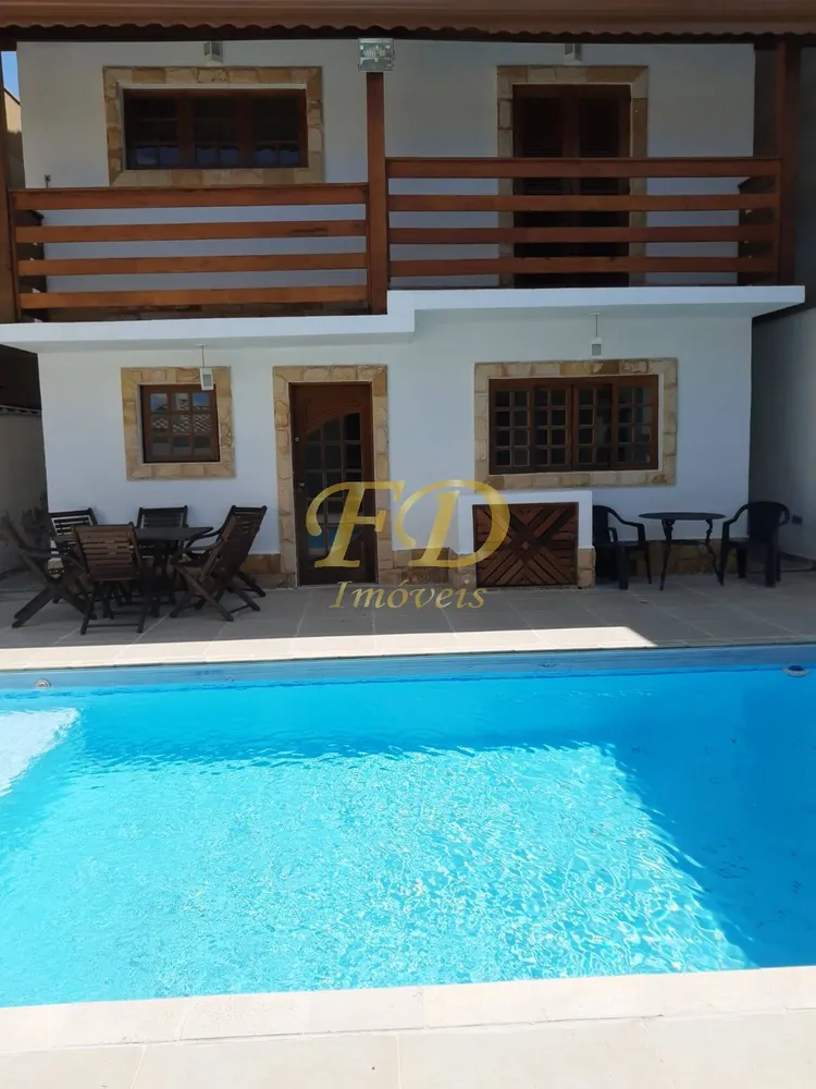 Casa, 3 quartos, 310 m² - Foto 1