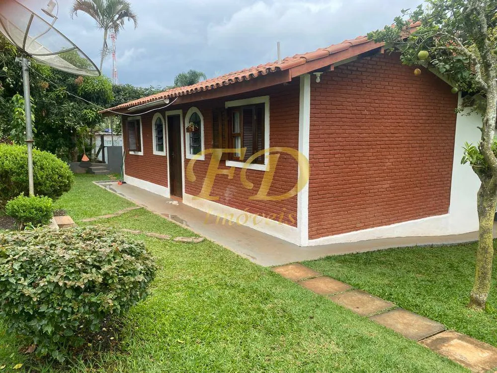 Chácara, 4 quartos, 4680 m² - Foto 1