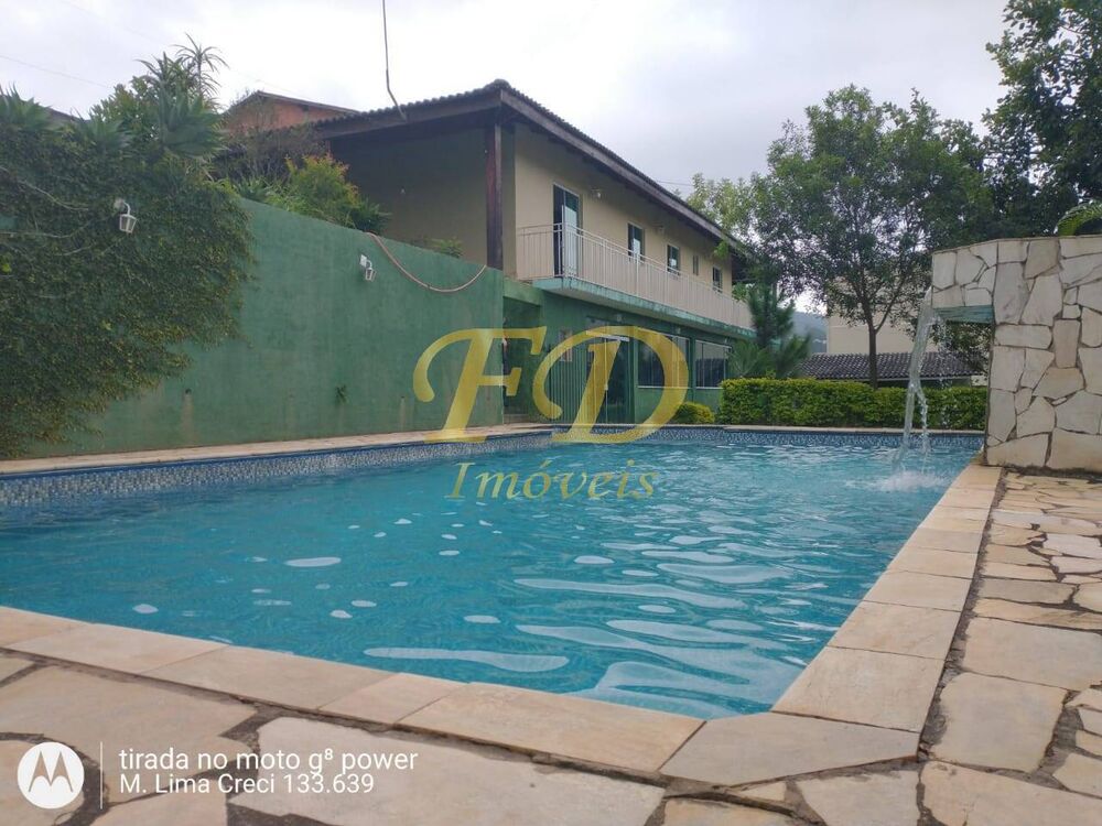 Chácara à venda com 3 quartos, 356m² - Foto 1