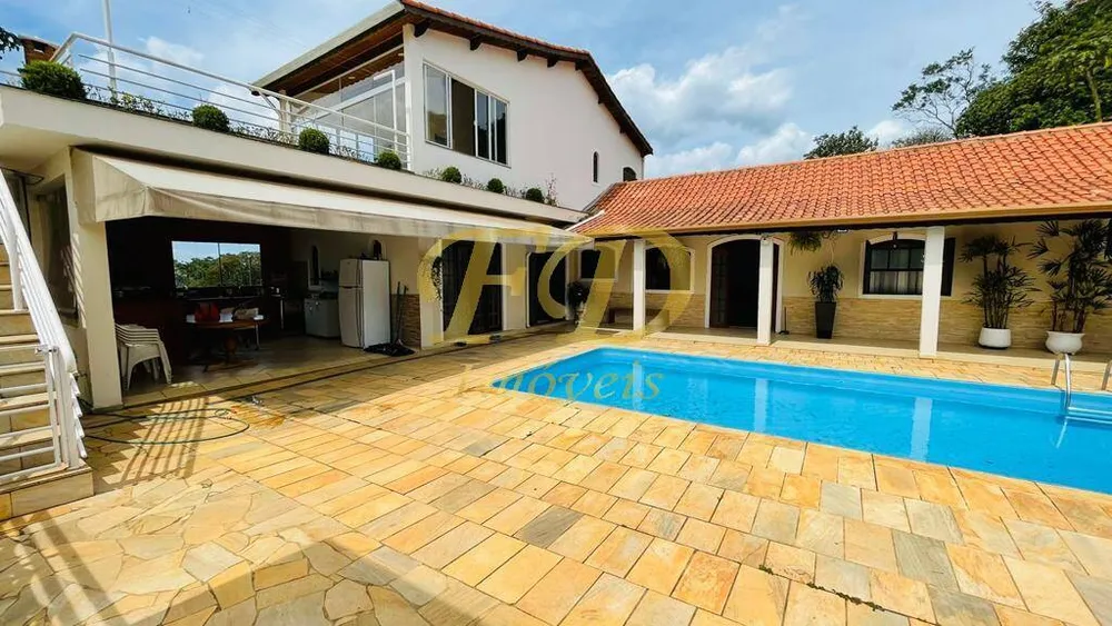Chácara, 4 quartos, 1200 m² - Foto 1