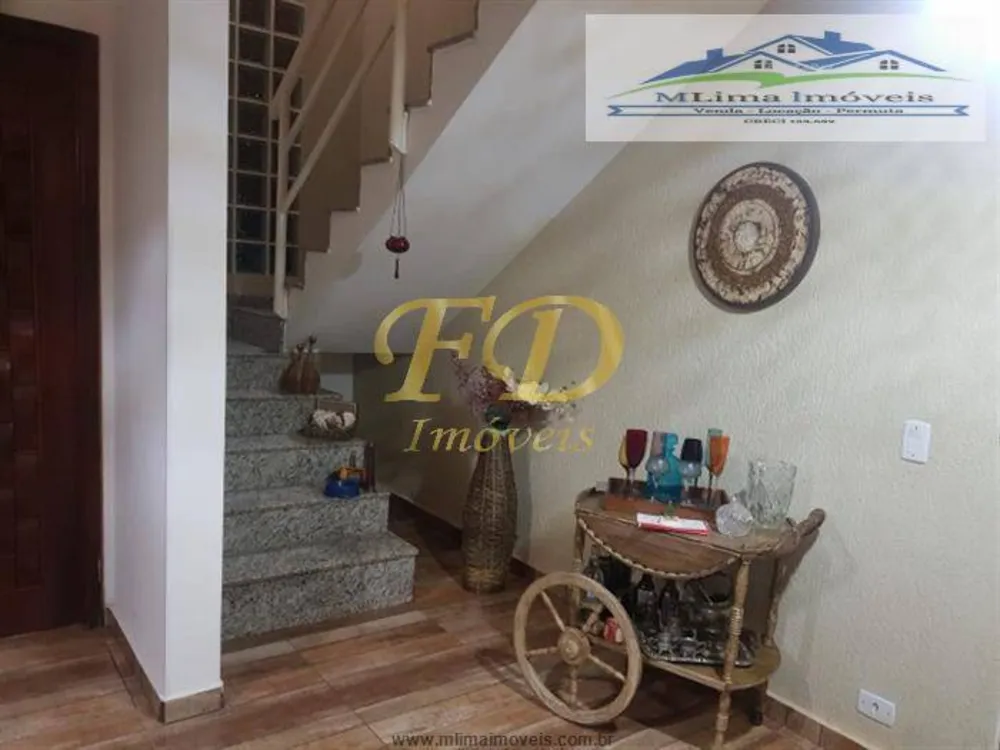 Sobrado, 4 quartos, 218 m² - Foto 1