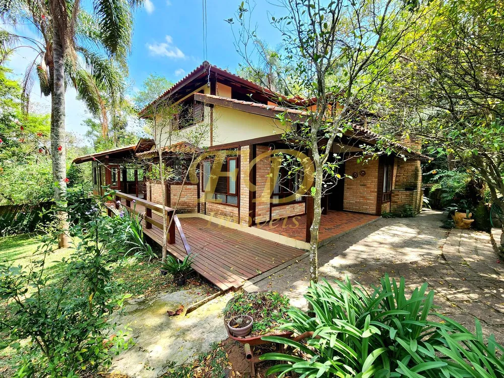Casa, 4 quartos, 219 m² - Foto 2