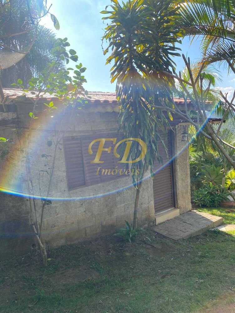 Chácara à venda com 1 quarto, 100m² - Foto 3