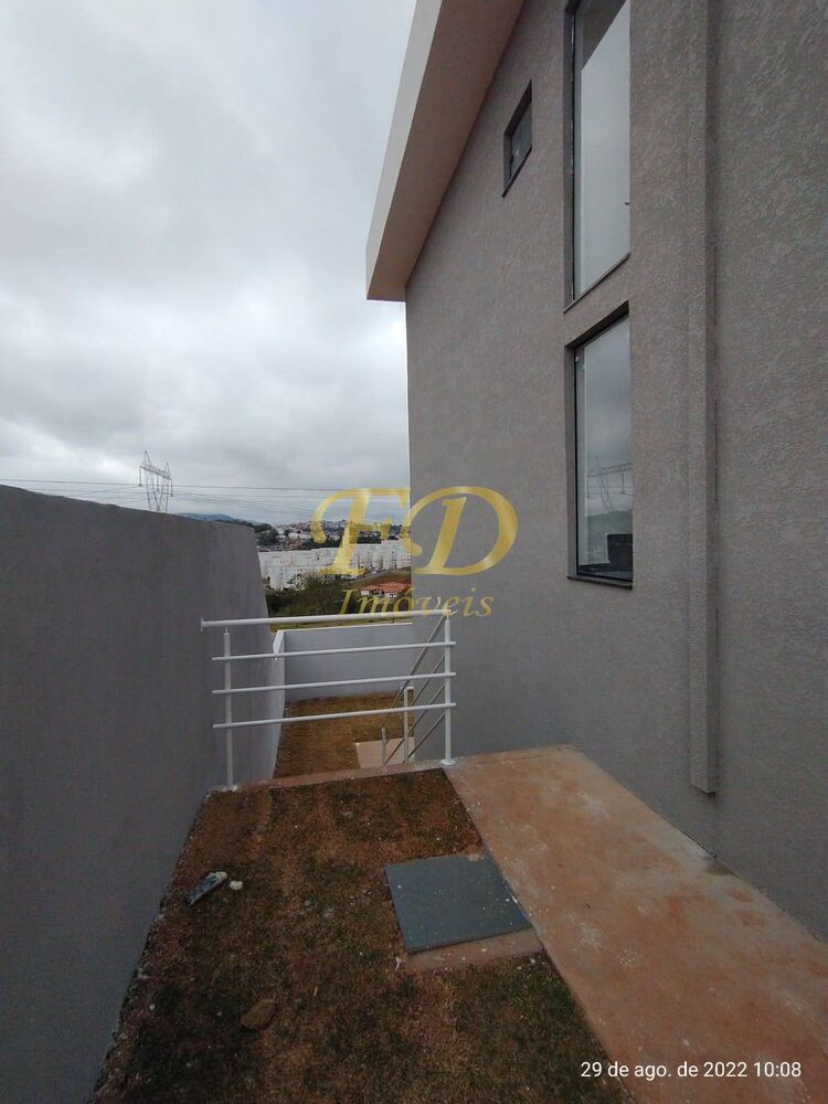 Casa à venda com 2 quartos, 110m² - Foto 11