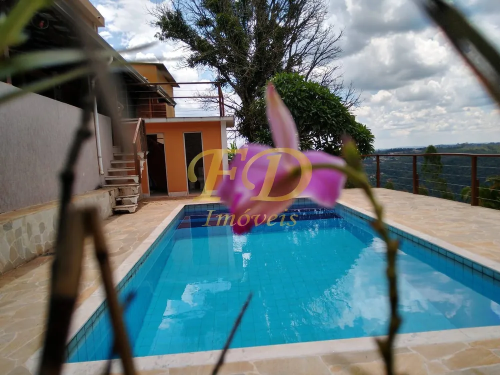 Chácara, 2 quartos, 2200 m² - Foto 1
