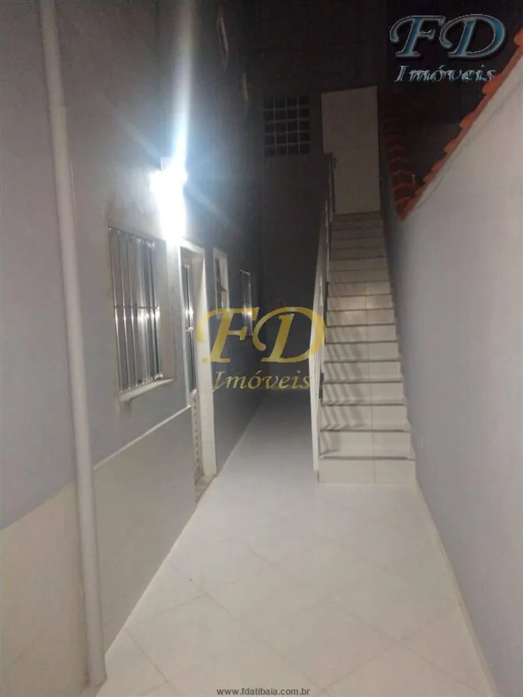 Casa, 6 quartos, 240 m² - Foto 2