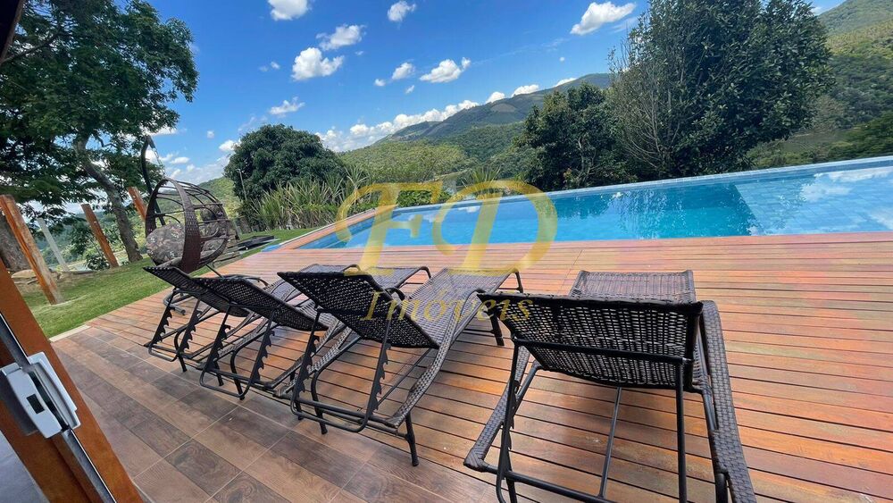 Sítio à venda com 4 quartos, 220m² - Foto 1