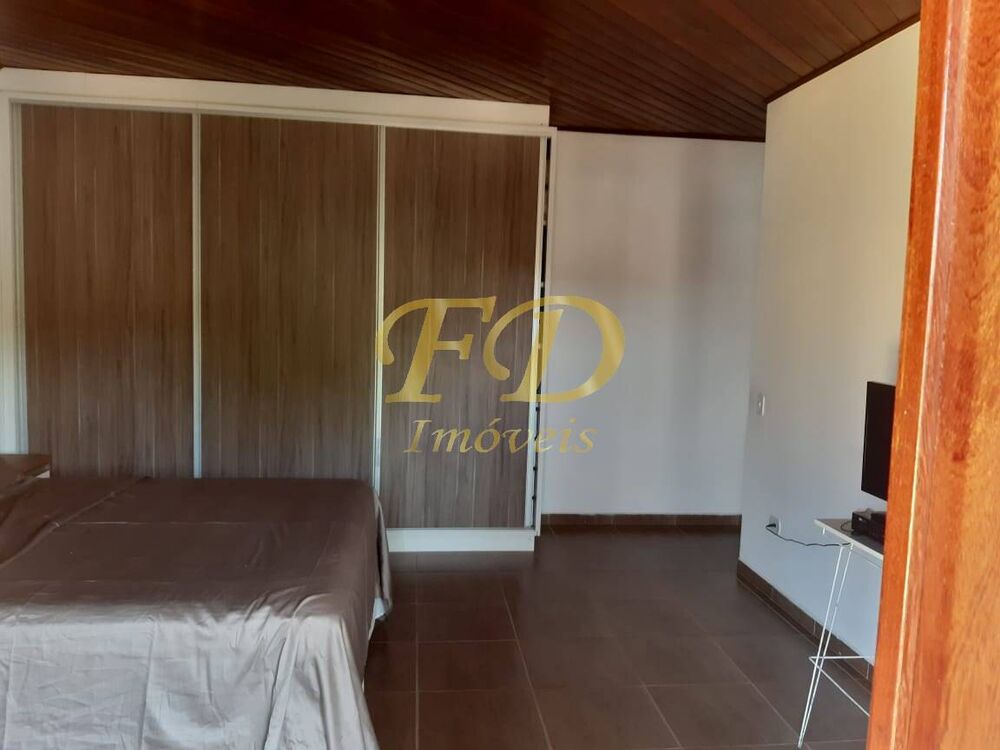 Chácara à venda com 3 quartos, 1000m² - Foto 2
