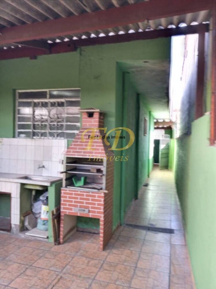 Casa à venda com 4 quartos, 100m² - Foto 11