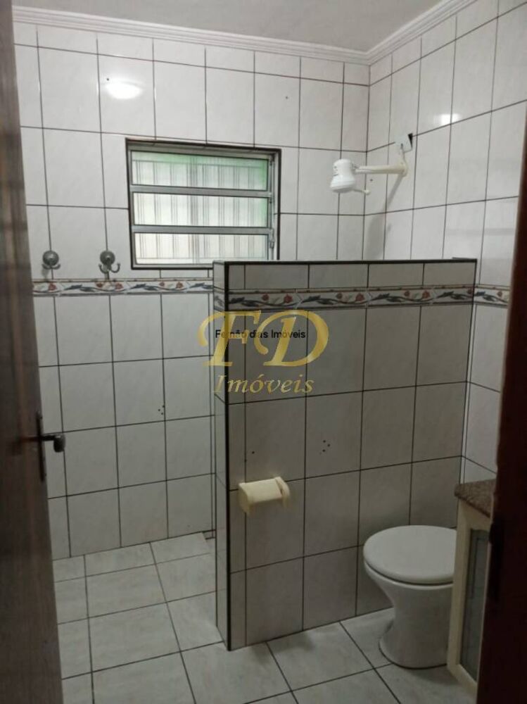 Casa à venda com 4 quartos, 100m² - Foto 3