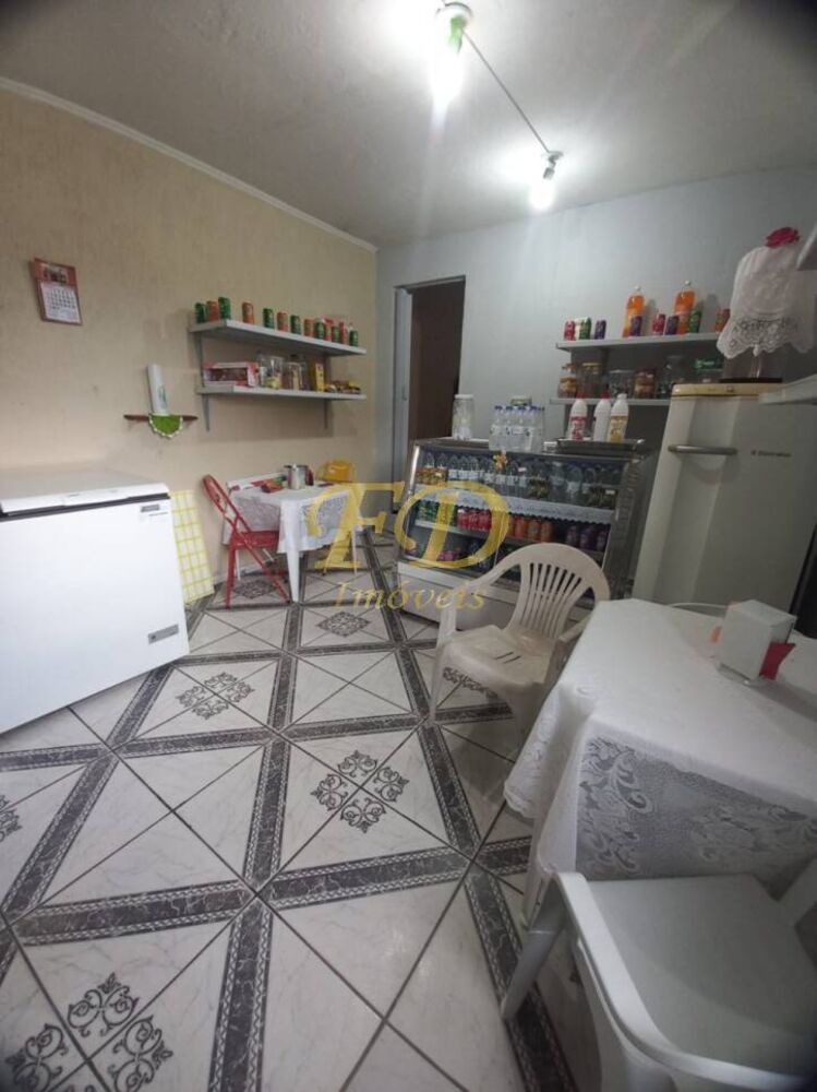 Casa à venda com 3 quartos, 130m² - Foto 4