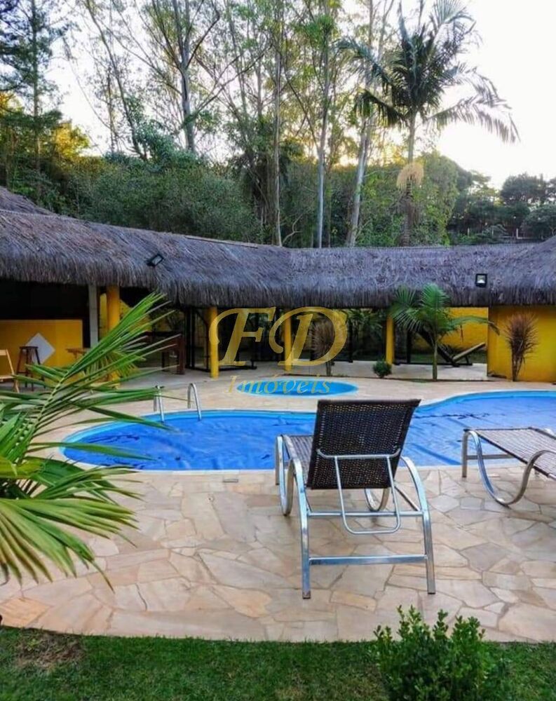 Chácara, 3 quartos, 2900 m² - Foto 1