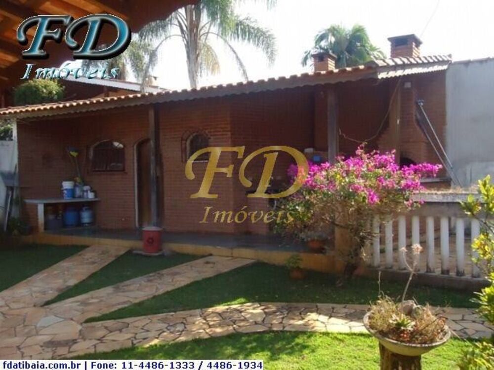Chácara à venda com 3 quartos, 329m² - Foto 2