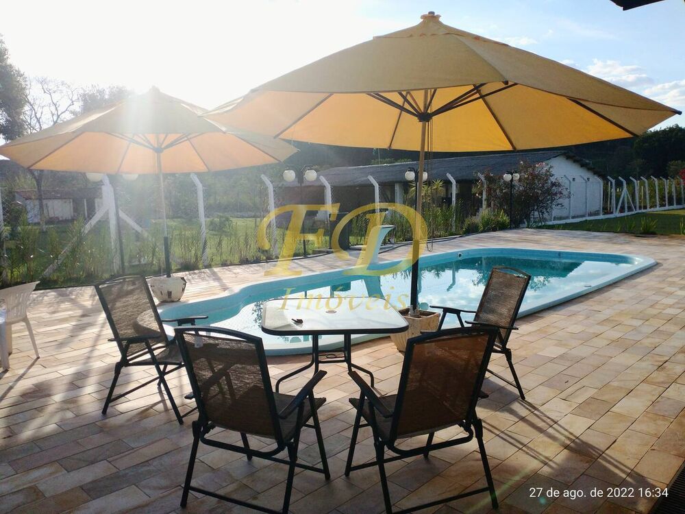 Chácara, 6 quartos, 1500 m² - Foto 1