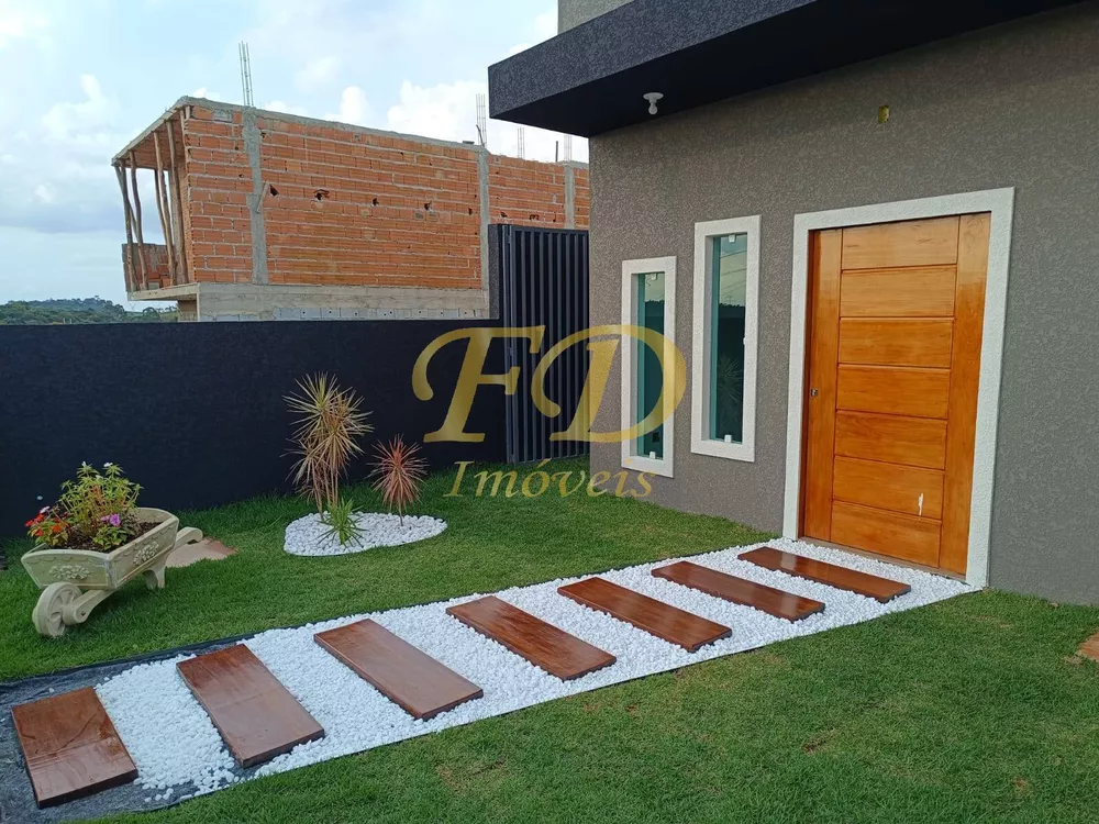 Casa à venda com 2 quartos, 66m² - Foto 2