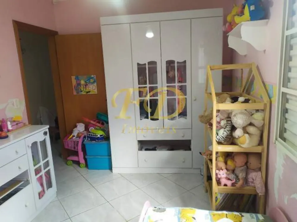 Casa, 4 quartos, 240 m² - Foto 3