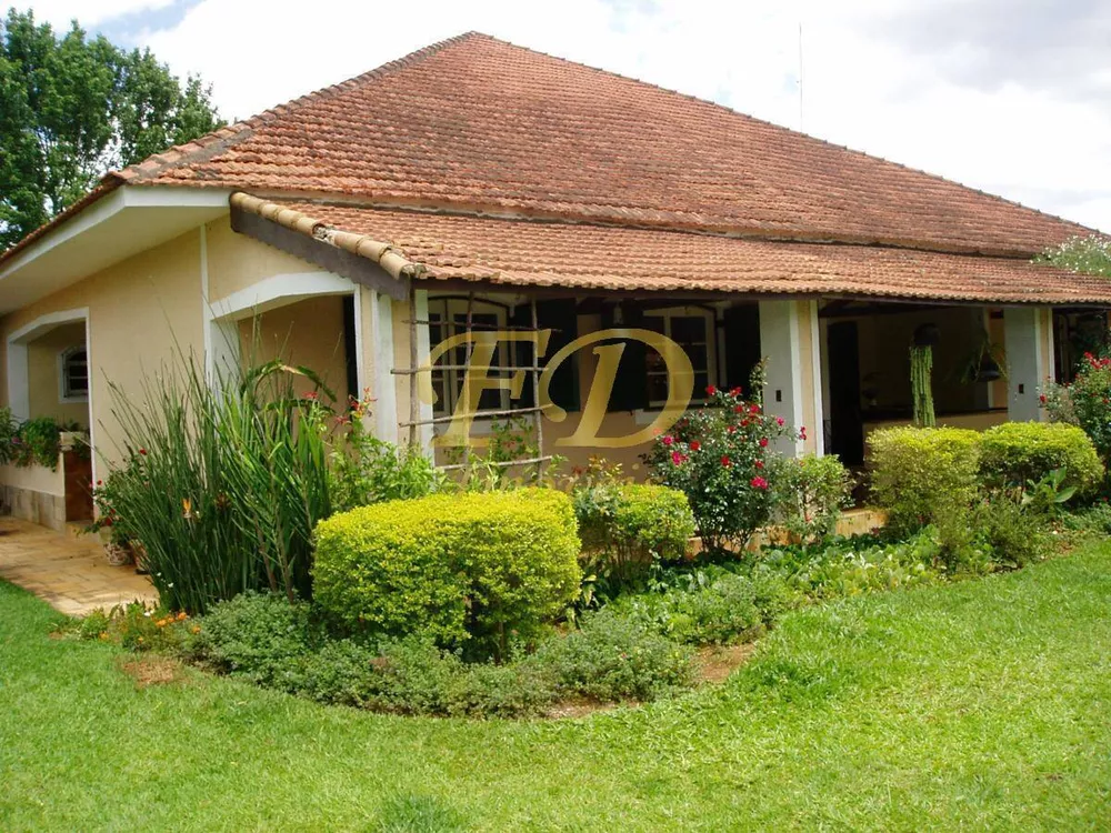 Fazenda à venda com 4 quartos, 400m² - Foto 2