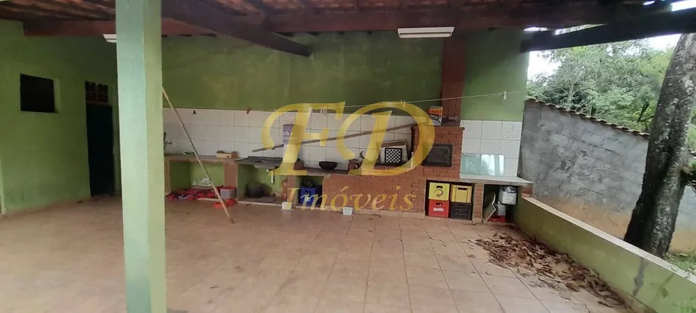 Chácara, 2 quartos, 1470 m² - Foto 1