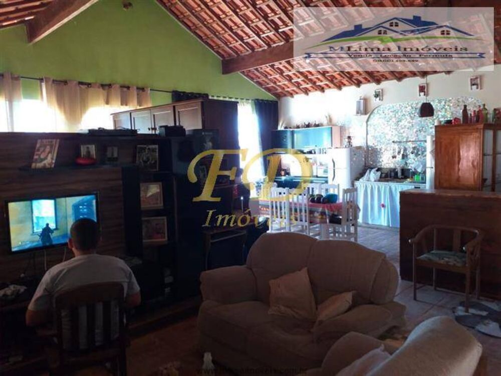 Casa à venda com 5 quartos, 150m² - Foto 3