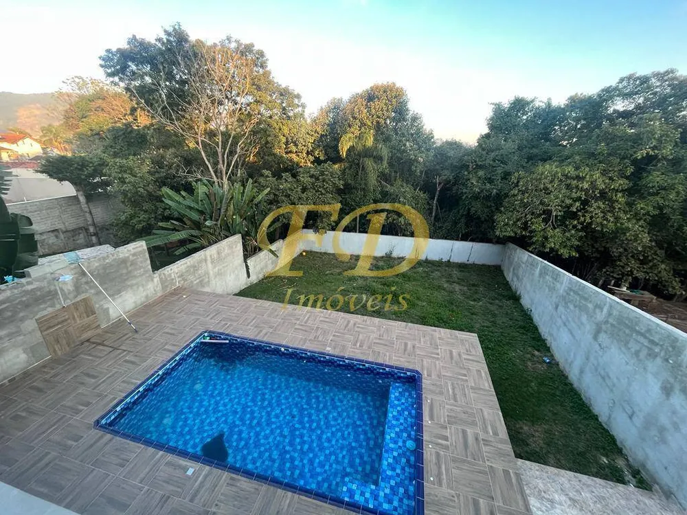 Casa, 3 quartos, 262 m² - Foto 3