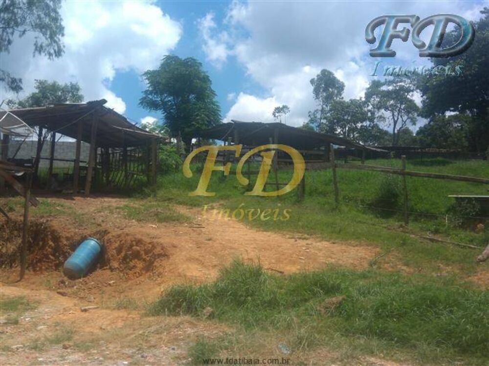 Chácara à venda com 2 quartos, 5500m² - Foto 3
