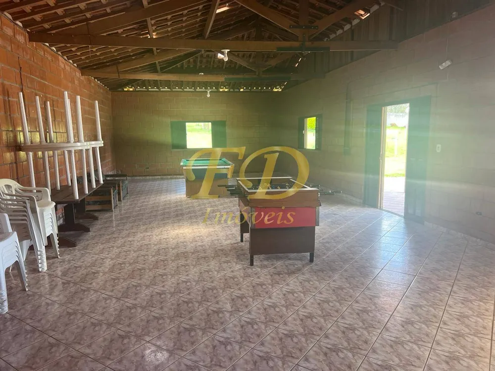 Chácara, 3 quartos, 3234 m² - Foto 1