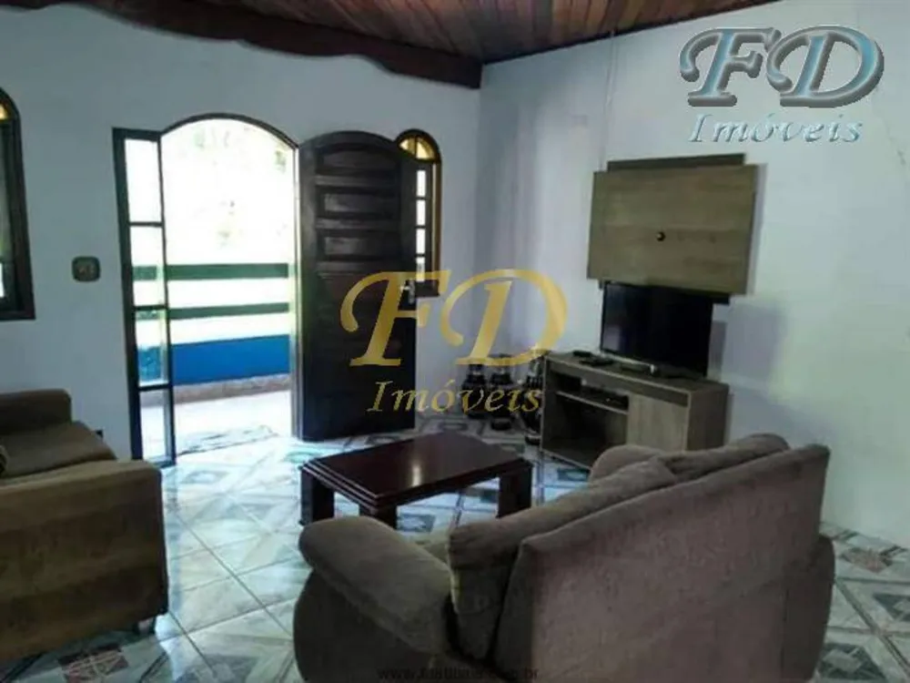 Chácara, 2 quartos, 1624 m² - Foto 2