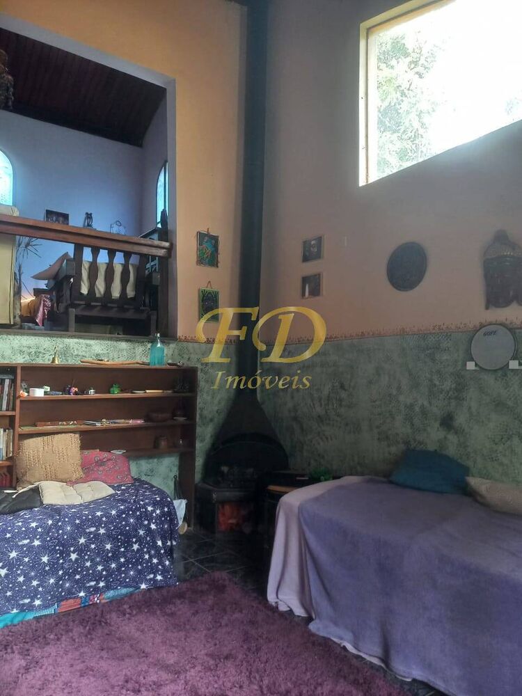 Casa à venda com 4 quartos, 230m² - Foto 4