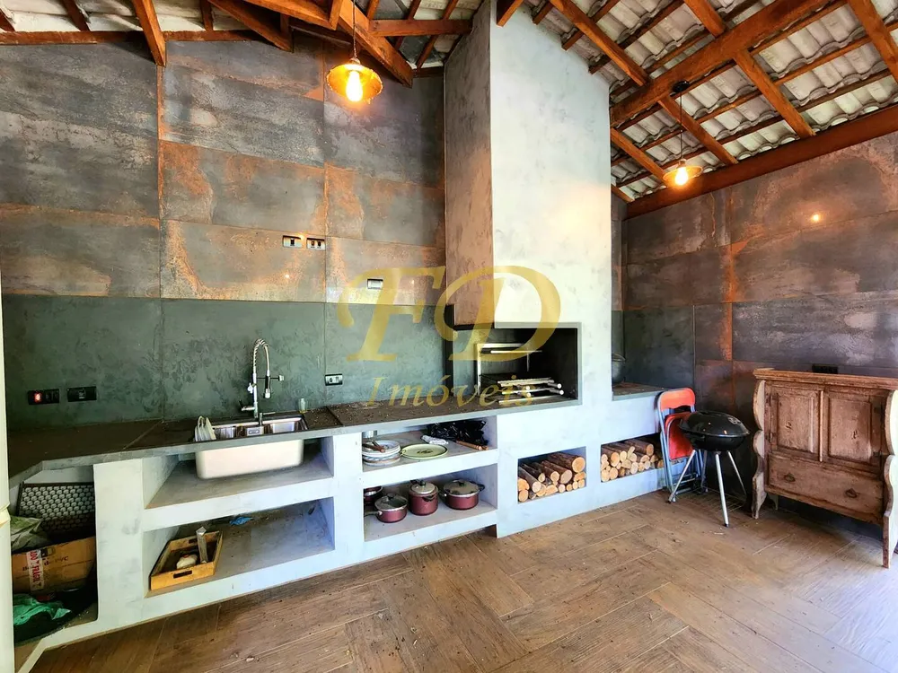 Casa, 3 quartos, 220 m² - Foto 2