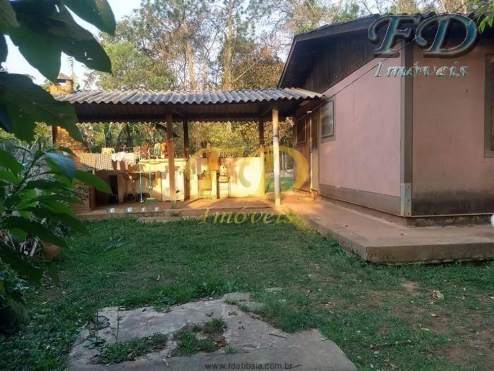 Chácara, 3 quartos, 1325 m² - Foto 1