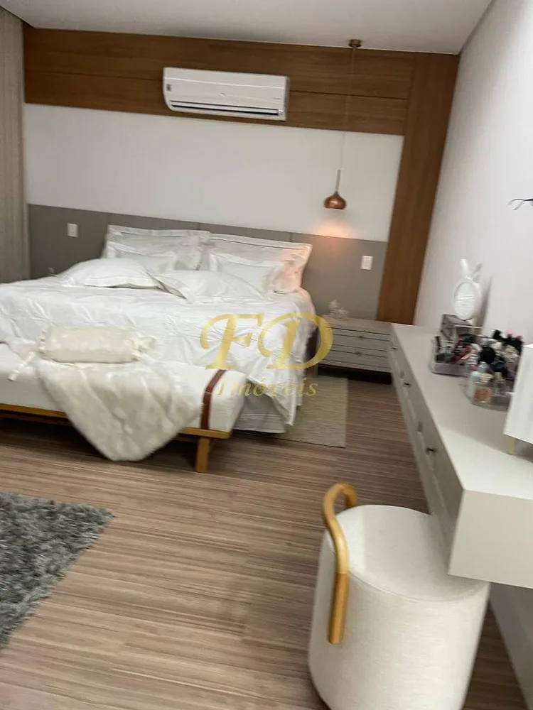 Casa, 4 quartos, 630 m² - Foto 1