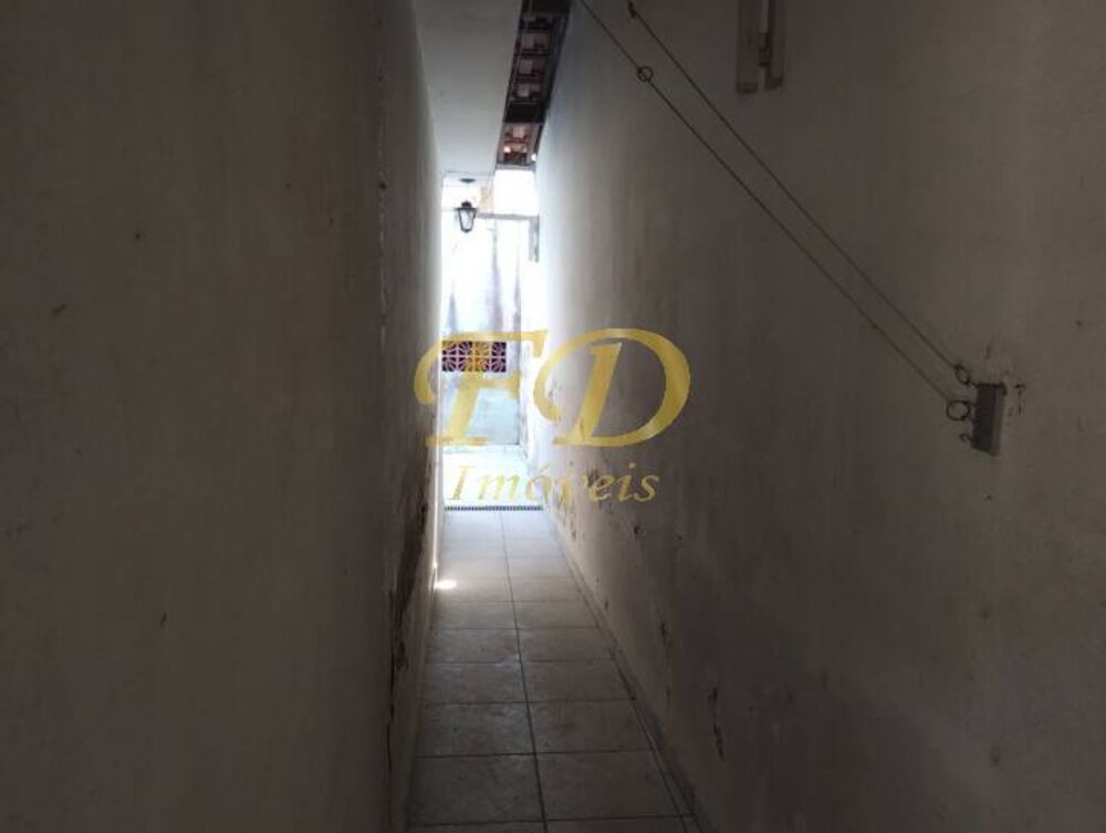 Casa à venda com 2 quartos, 400m² - Foto 11