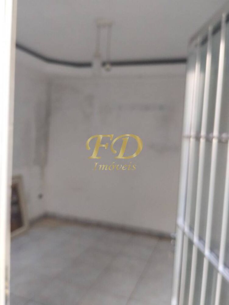 Casa à venda com 2 quartos, 400m² - Foto 4