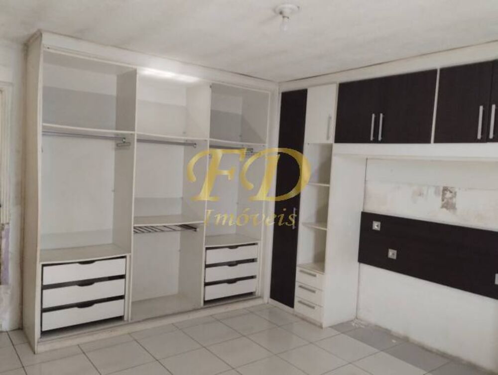 Casa à venda com 2 quartos, 400m² - Foto 9