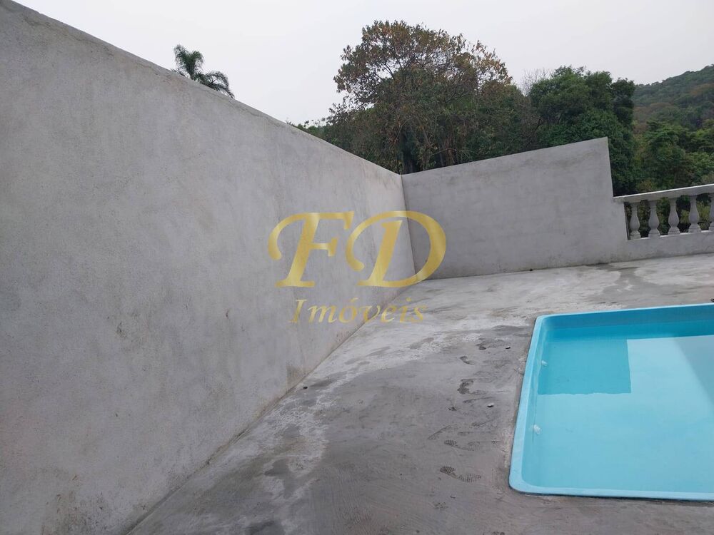 Casa à venda com 2 quartos, 140m² - Foto 14