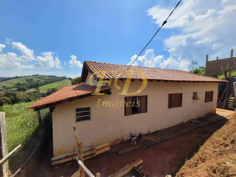 Chácara, 4 quartos, 2000 m² - Foto 1