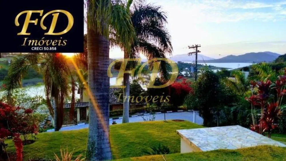 Chácara, 3 quartos, 160 m² - Foto 1