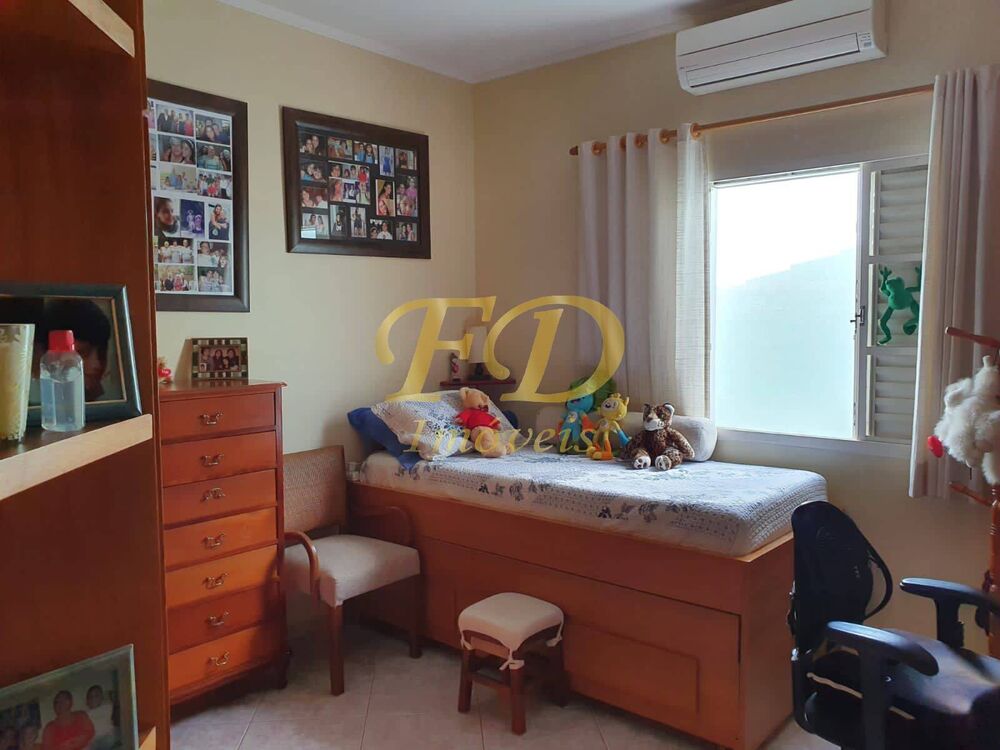 Casa, 3 quartos, 141 m² - Foto 8