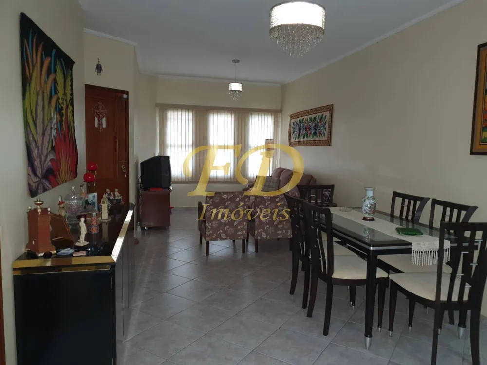 Casa, 3 quartos, 141 m² - Foto 4
