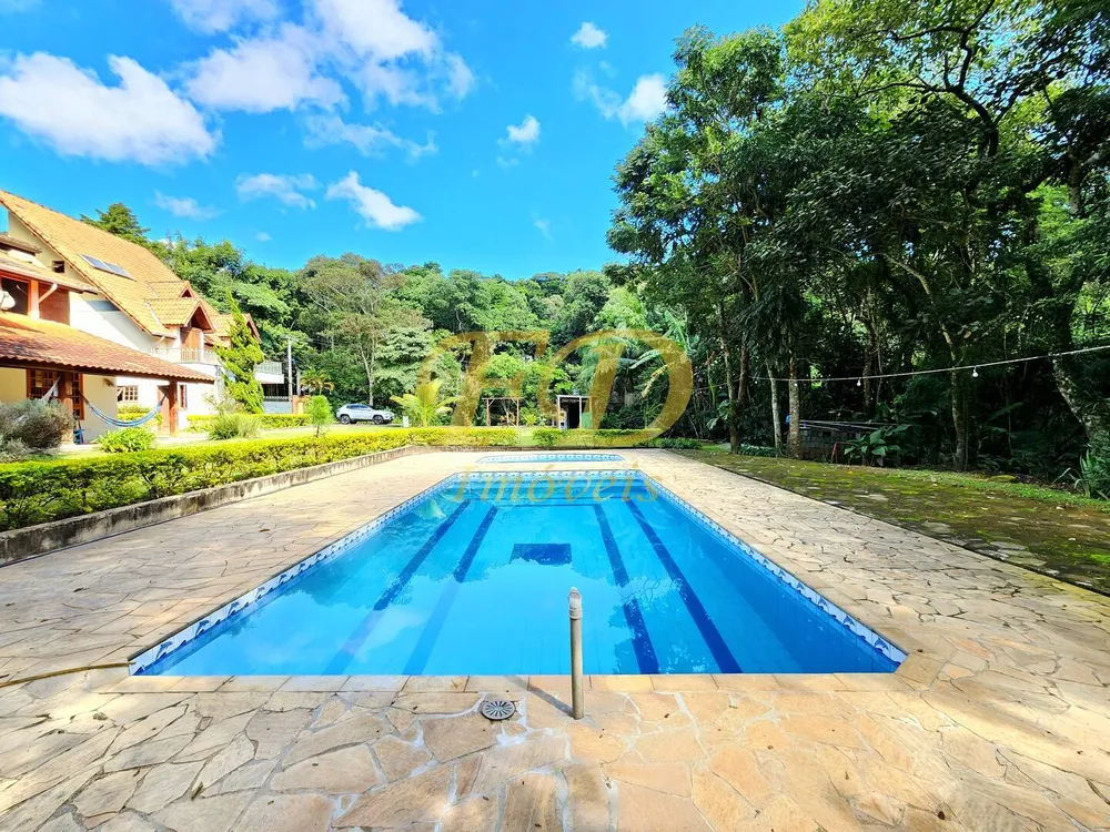 Casa, 7 quartos, 235 m² - Foto 3