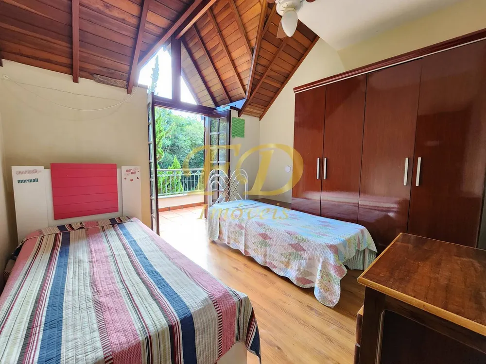 Casa, 7 quartos, 235 m² - Foto 6