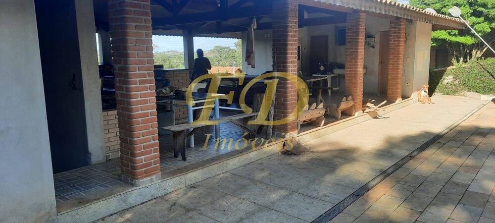 Chácara à venda com 4 quartos, 613m² - Foto 10