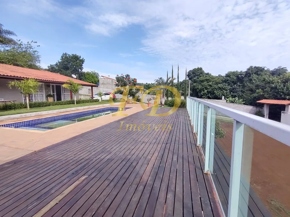 Chácara, 4 quartos, 1300 m² - Foto 1