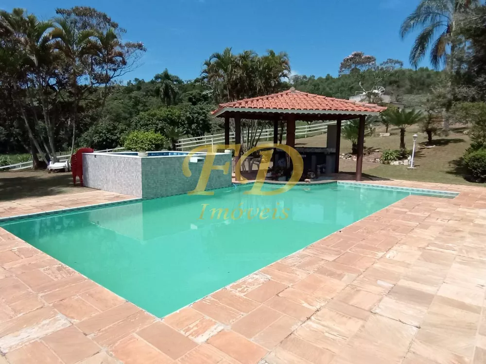 Fazenda à venda com 5 quartos, 1000m² - Foto 3